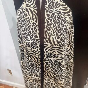 St. John Sport Black and Cream Patterned Shawl